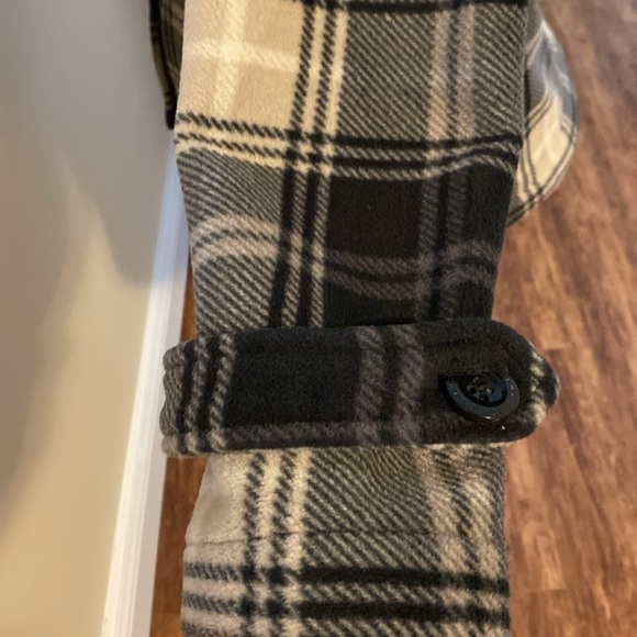 Like new coat, only worn once. Soft and warm, belted coat. - Picture 3 of 3